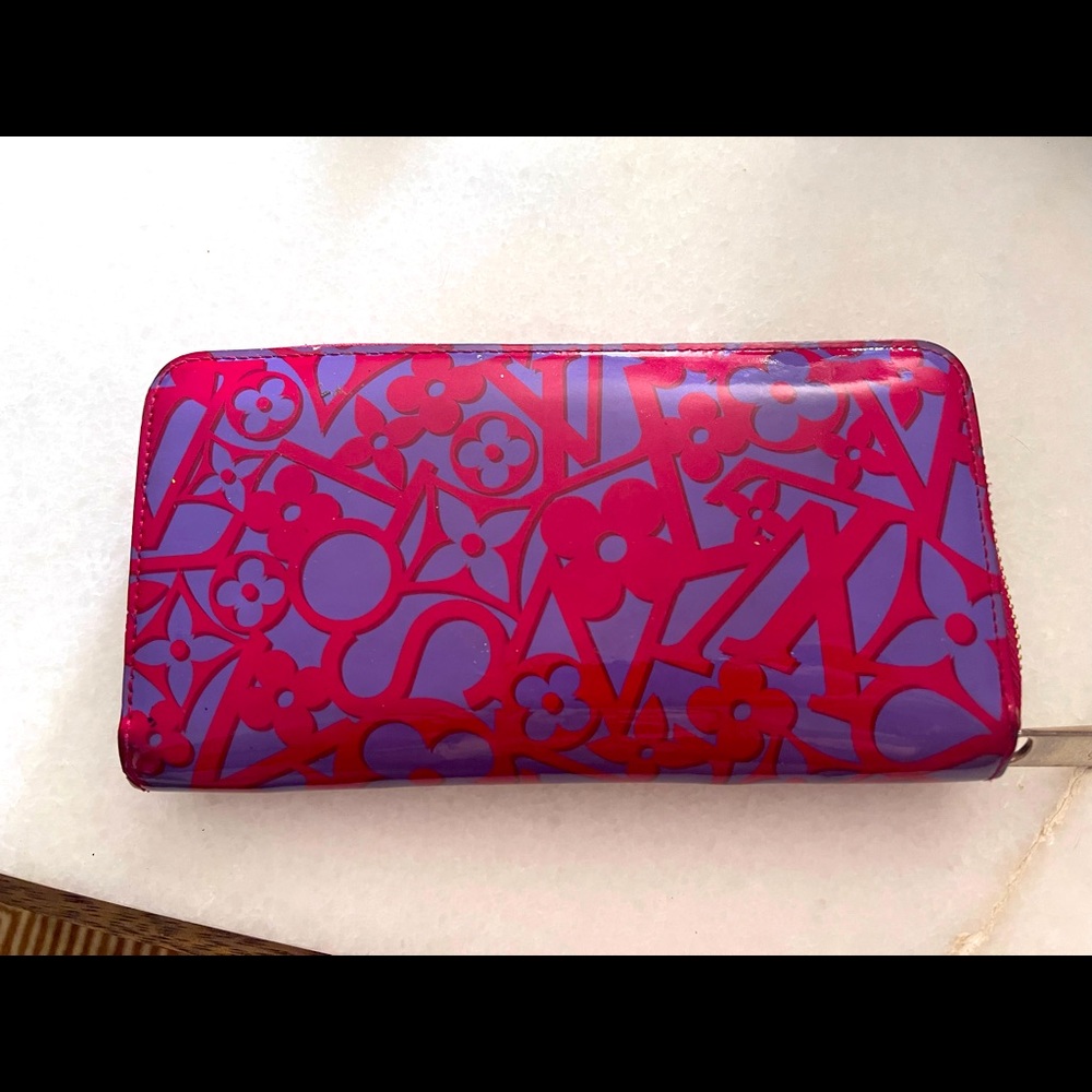 Louis Vuitton Sweet Monogram Indian Rose Vernis Zippy Wallet